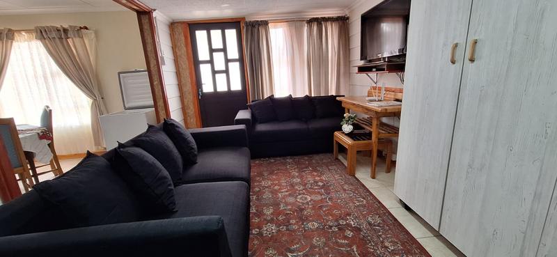 To Let 2 Bedroom Property for Rent in Fraaiuitsig Western Cape